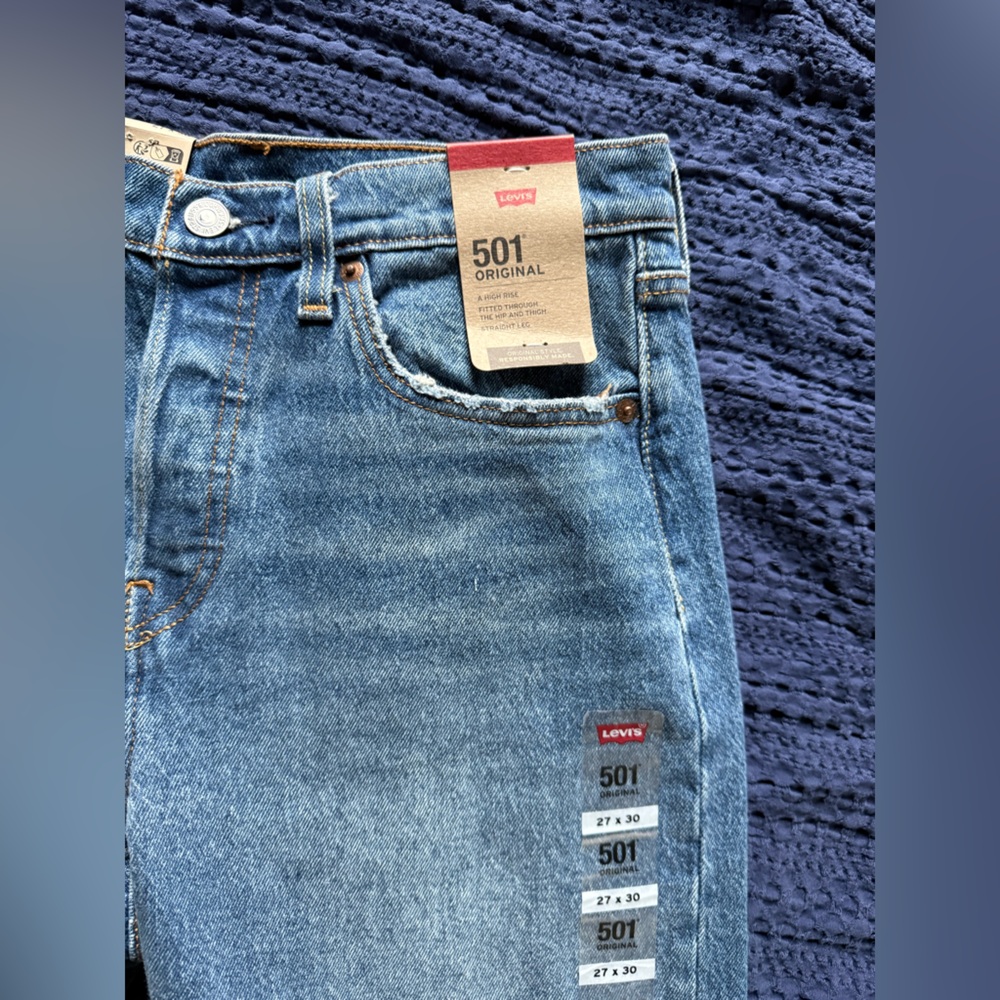 LEVI 501’s - Picture 2 of 5